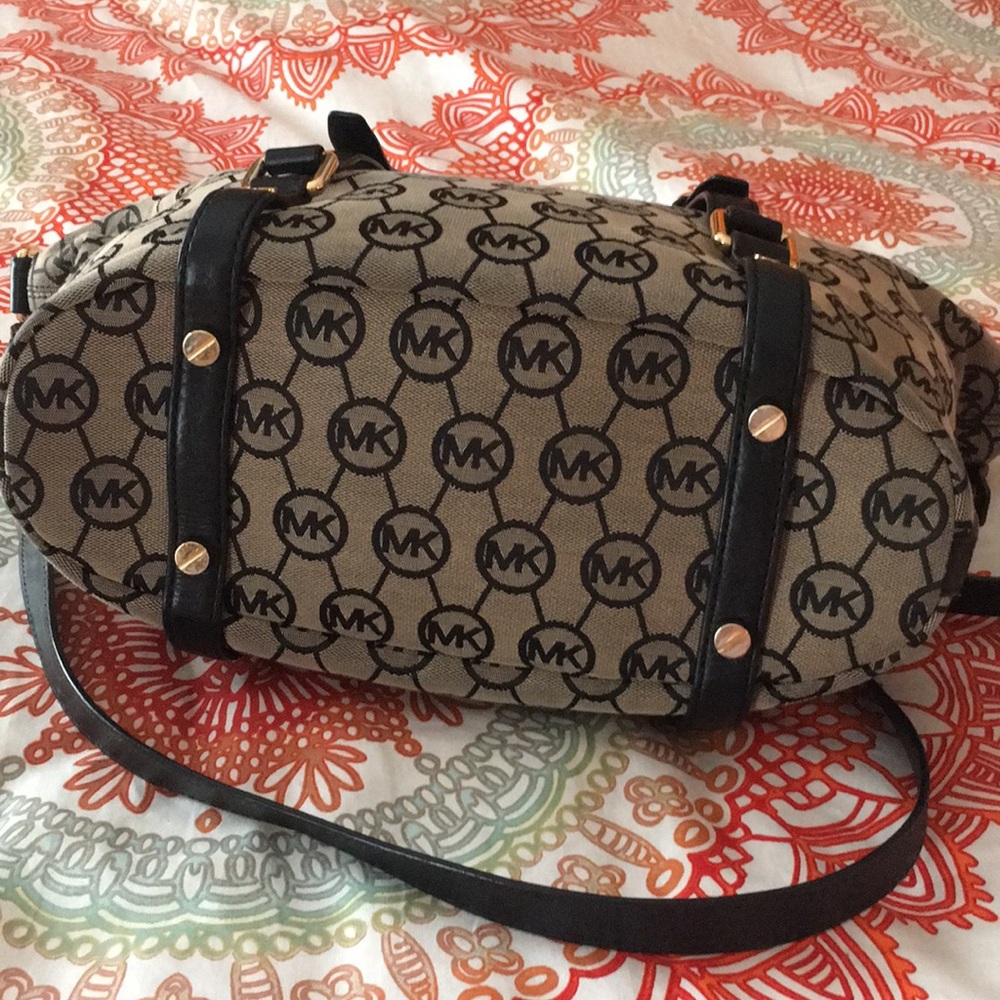 MK MONOGRAM BEDFORD SATCHEL - Picture 5 of 7